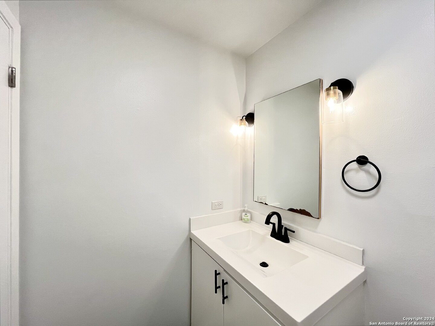 8642 Fredericksburg Rd 501 , San Antonio, TX, 78240-1272 | 1805819 | Realty Texas LLC