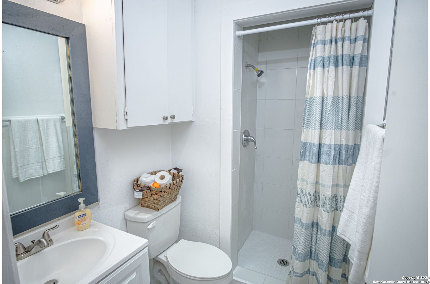 221 E Craig Pl 4 , San Antonio, TX, 78212 | 1806568 | Realty Texas LLC