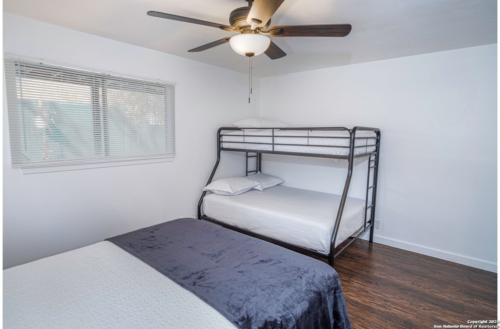 221 E Craig Pl 4 , San Antonio, TX, 78212 | 1806568 | Realty Texas LLC