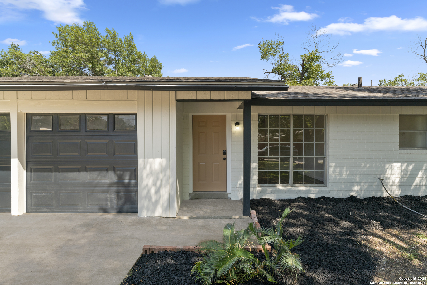 3710 Kirby Dr , Kirby, TX, 78219 | 1803210 | Realty Texas LLC