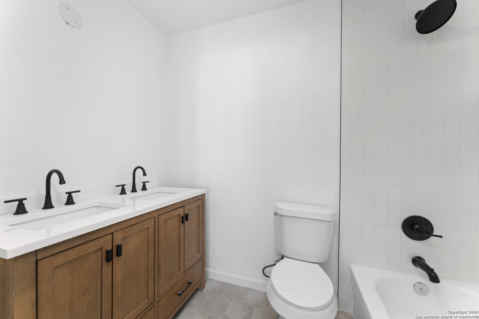 3710 Kirby Dr , Kirby, TX, 78219 | 1803210 | Realty Texas LLC