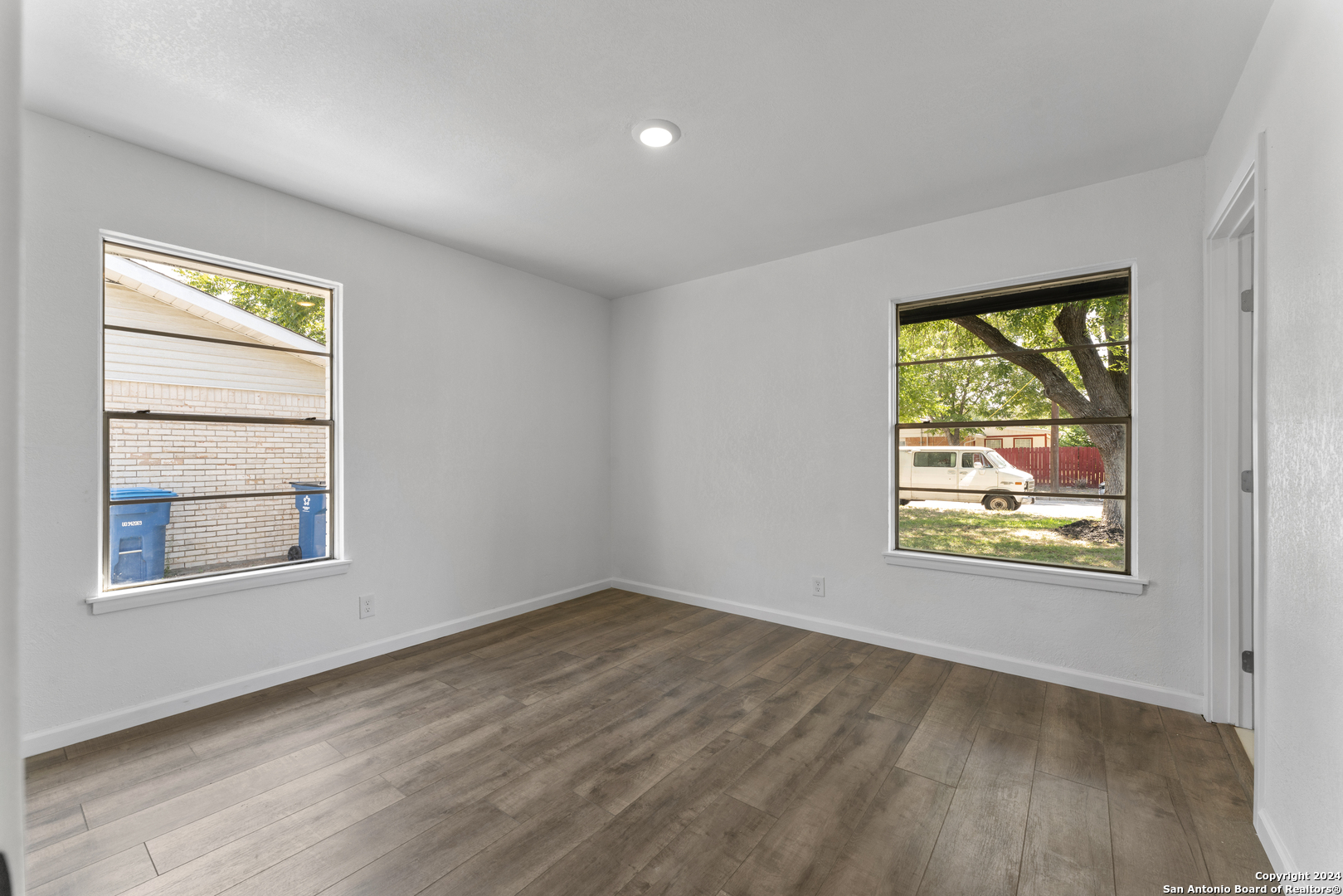 3710 Kirby Dr , Kirby, TX, 78219 | 1803210 | Realty Texas LLC