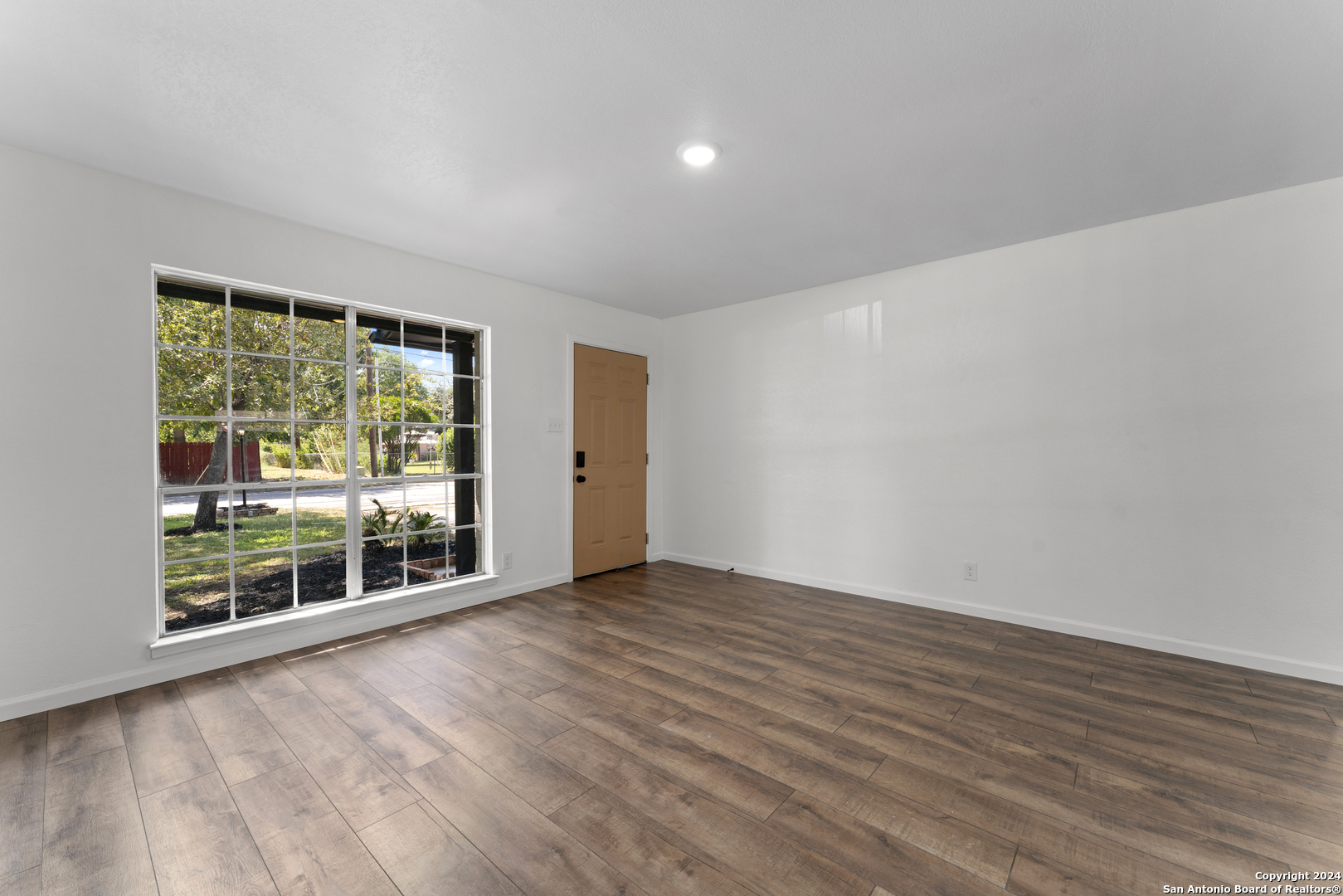 3710 Kirby Dr , Kirby, TX, 78219 | 1803210 | Realty Texas LLC