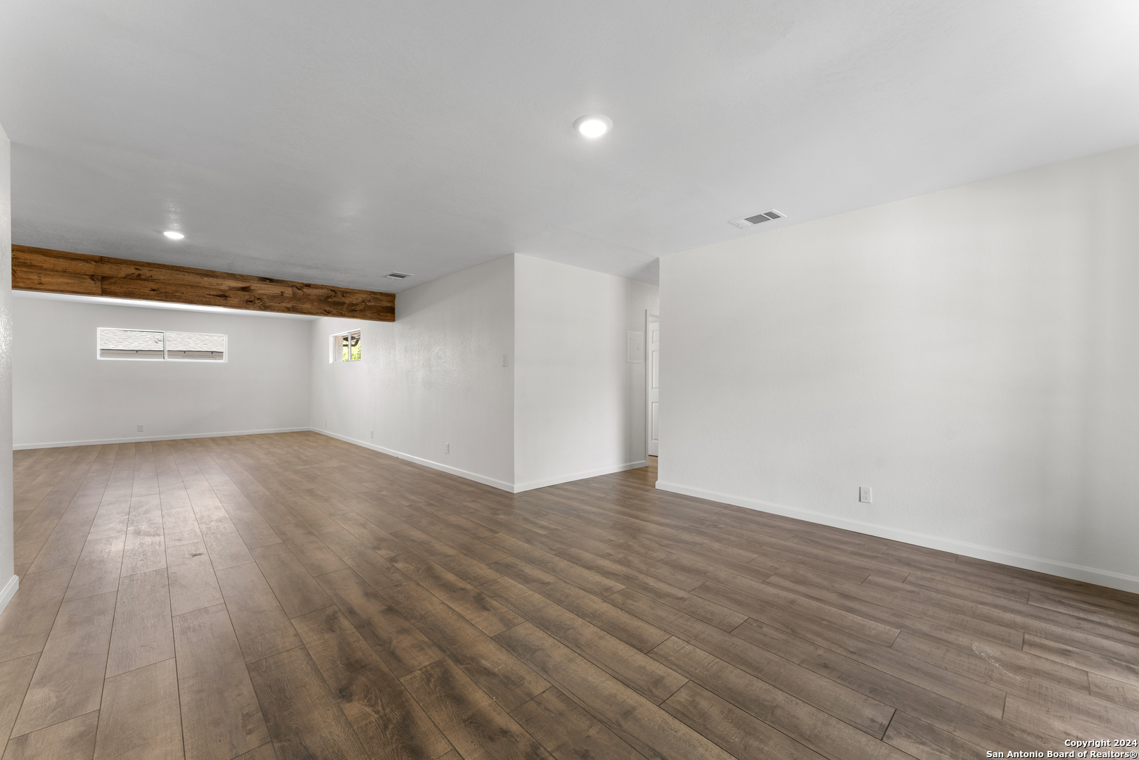3710 Kirby Dr , Kirby, TX, 78219 | 1803210 | Realty Texas LLC