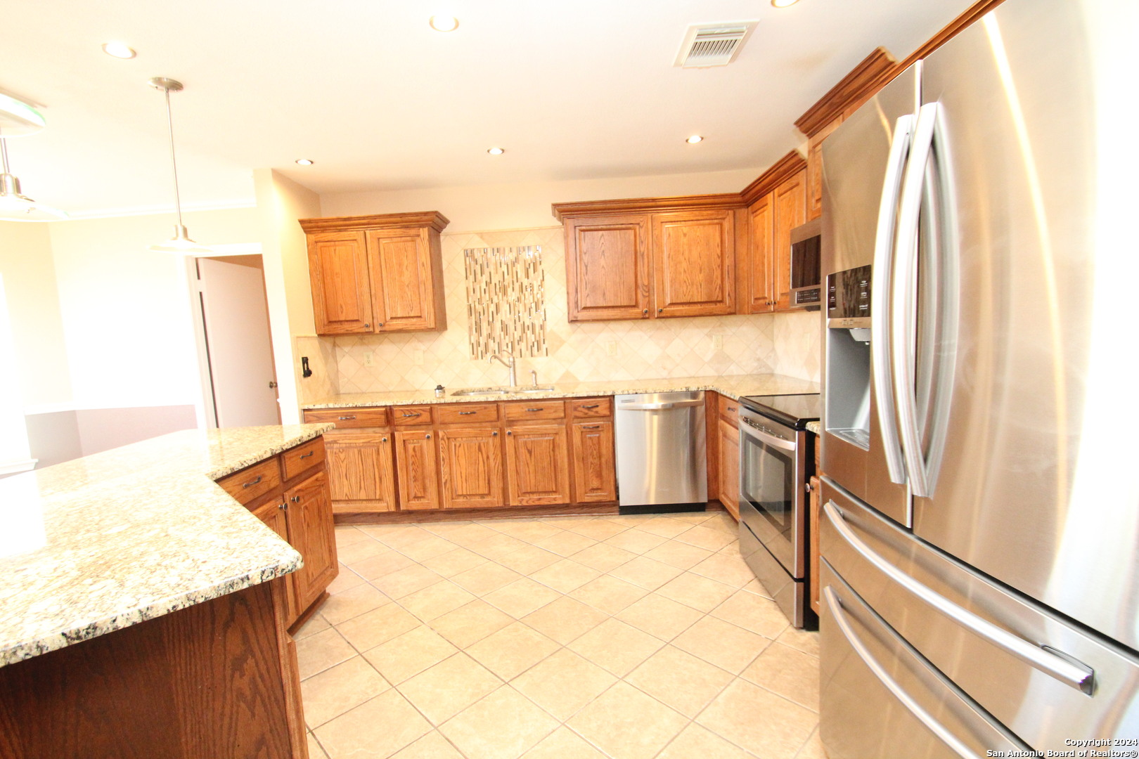 215 Empresario Drive , San Antonio, TX, 78253 | 1807379 | Realty Texas LLC