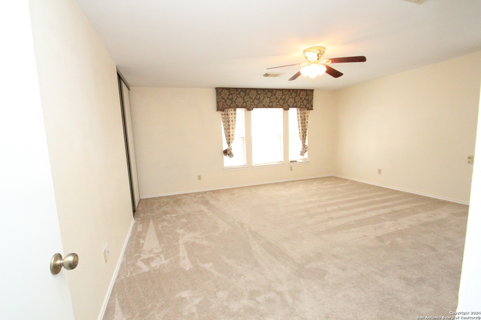 215 Empresario Drive , San Antonio, TX, 78253 | 1807379 | Realty Texas LLC