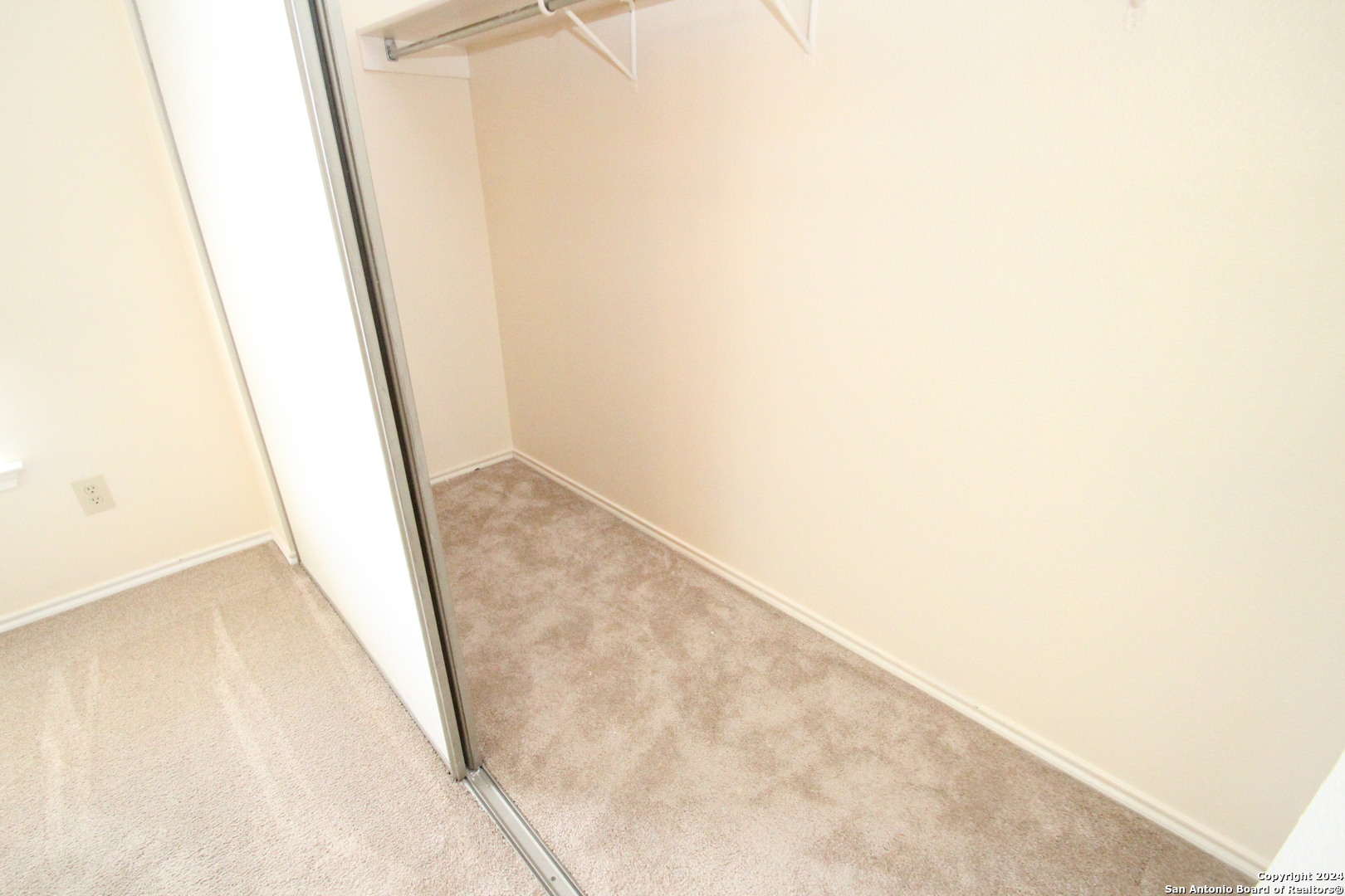 215 Empresario Drive , San Antonio, TX, 78253 | 1807379 | Realty Texas LLC