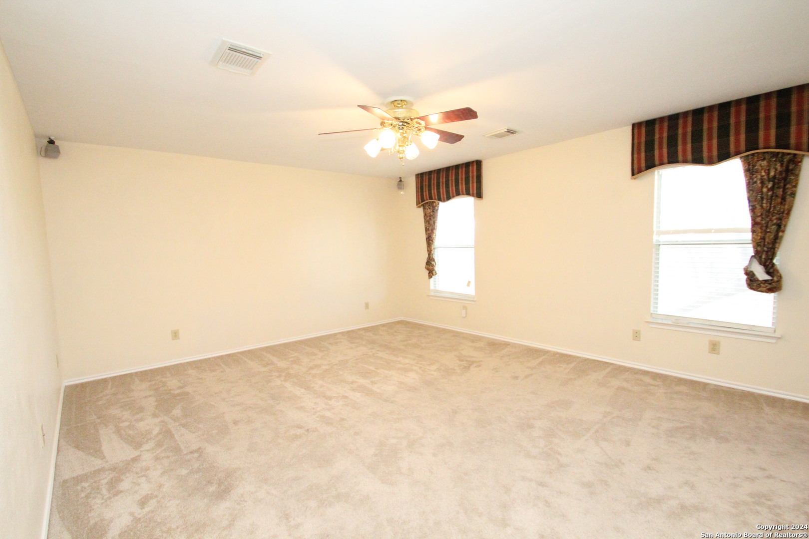 215 Empresario Drive , San Antonio, TX, 78253 | 1807379 | Realty Texas LLC