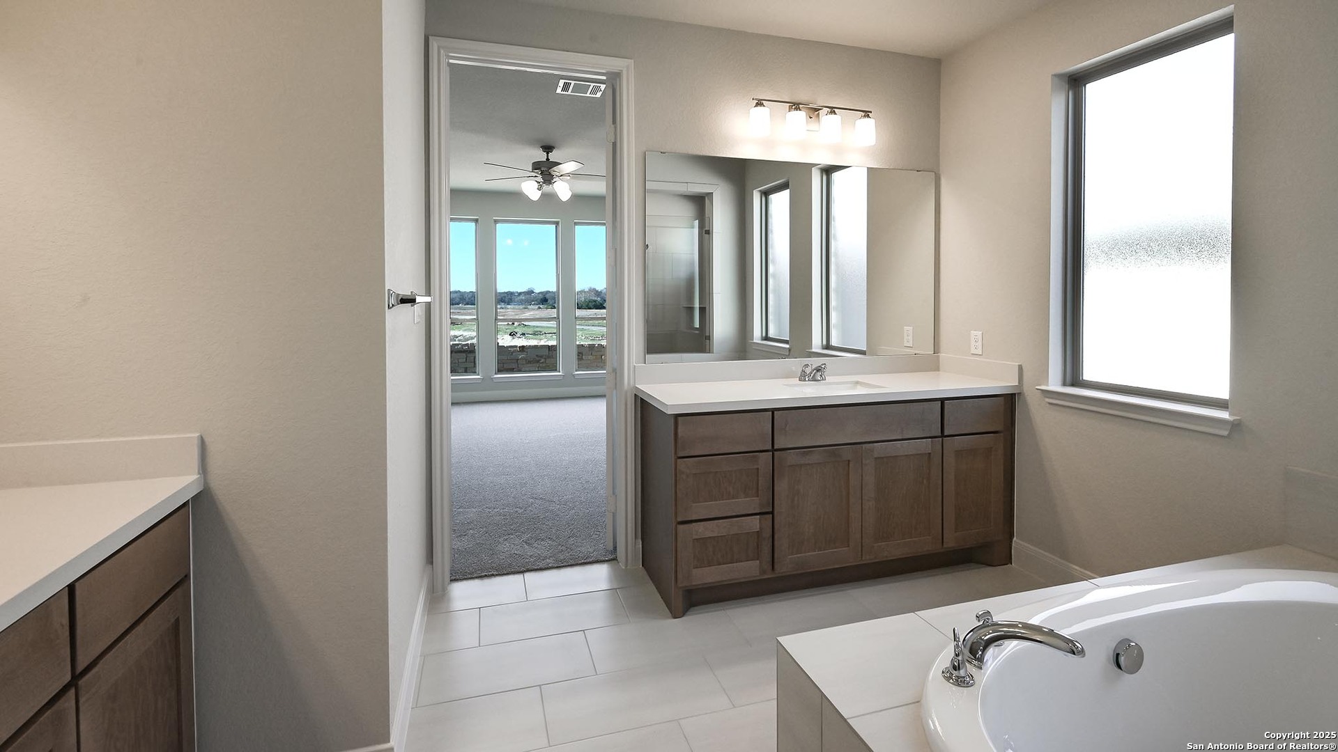 504 Athabaska Trail , New Braunfels, TX, 78130 | 1807619 | Realty Texas LLC