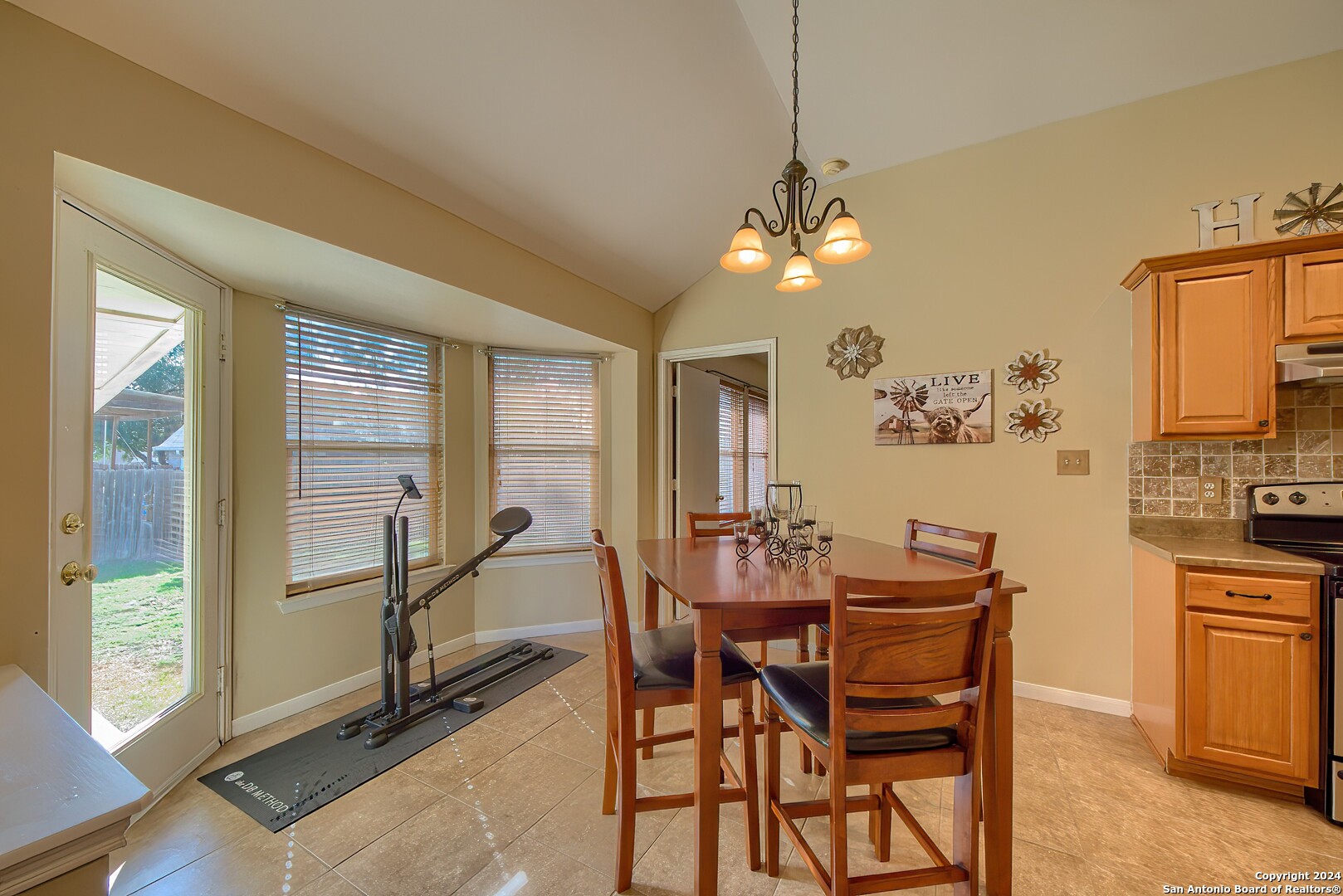 8222 Coppergate , Converse, TX, 78109-3919 | 1808902 | Realty Texas LLC