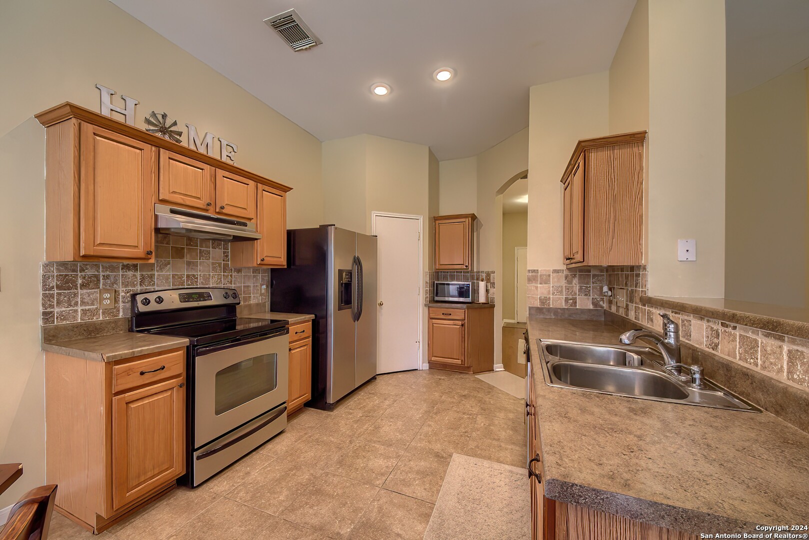 8222 Coppergate , Converse, TX, 78109-3919 | 1808902 | Realty Texas LLC