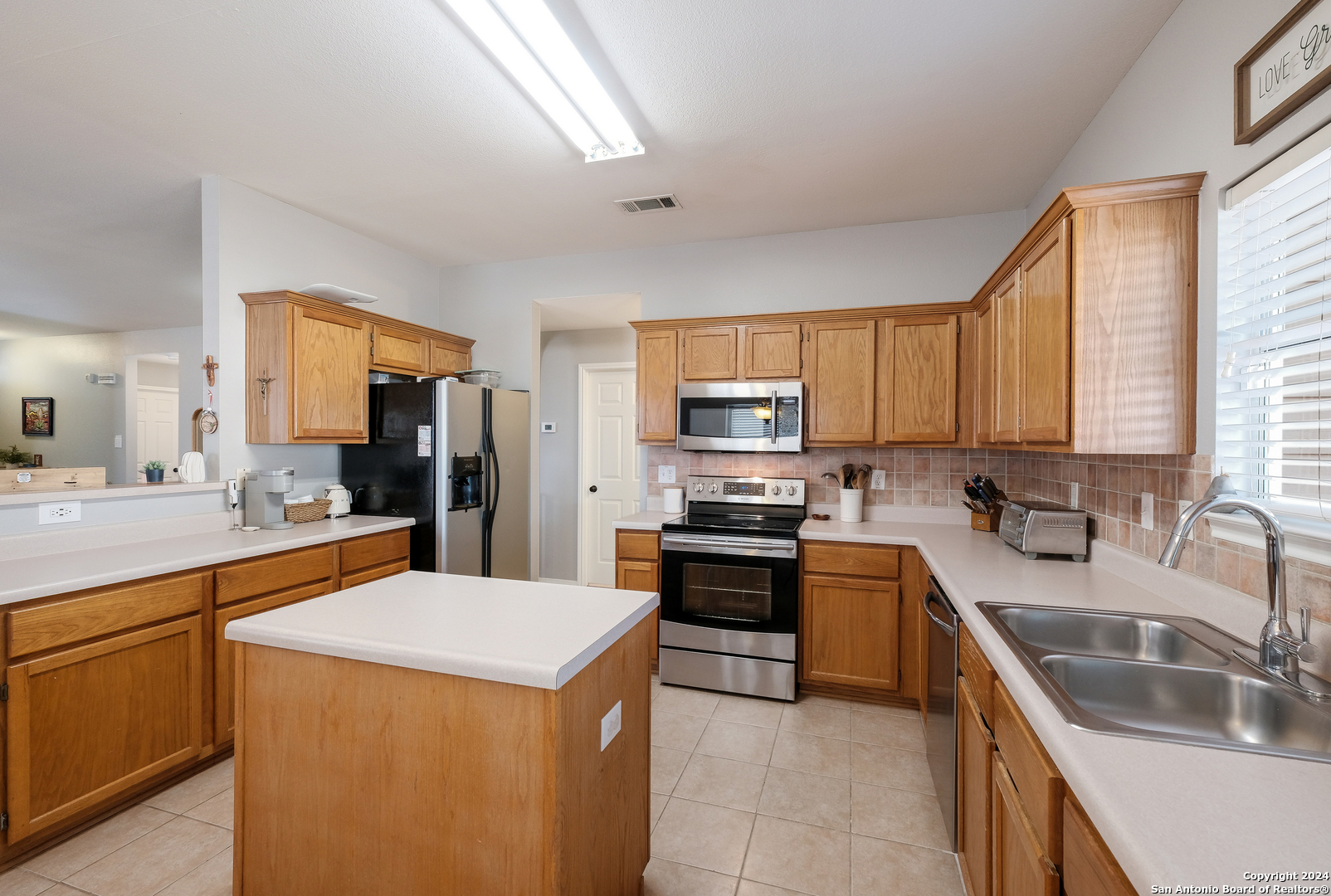 1231 Tiger Path , San Antonio, TX, 78251 | 1808737 | Realty Texas LLC