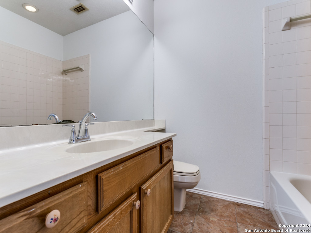 5863 Spring Cabin , San Antonio, TX, 78247-1962 | 1809578 | Realty Texas LLC