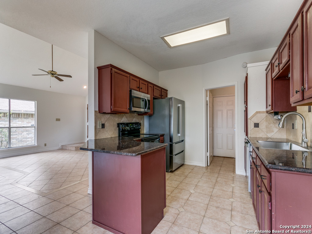 5863 Spring Cabin , San Antonio, TX, 78247-1962 | 1809578 | Realty Texas LLC