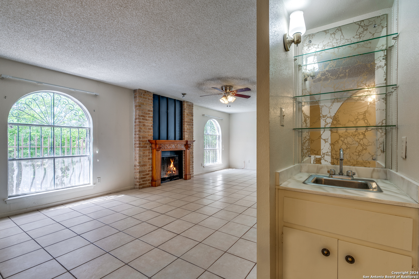 8915 Datapoint Dr 40 A , San Antonio, TX, 78229-2554 | 1811025 | Realty Texas LLC