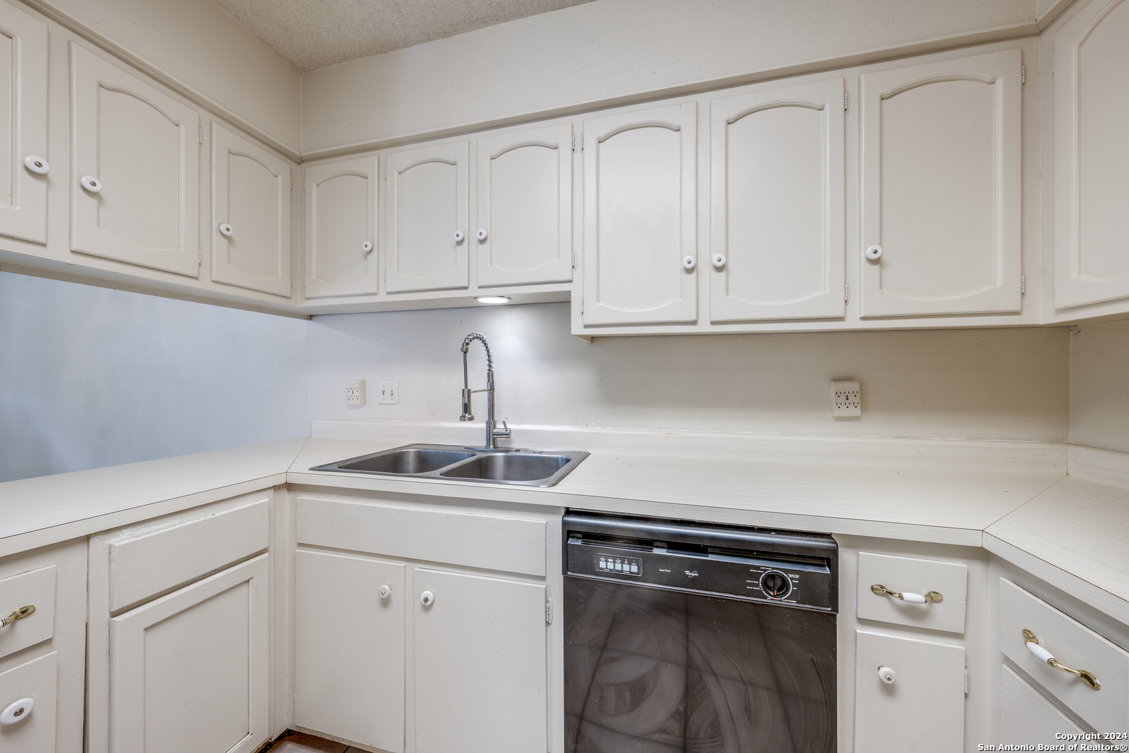 8915 Datapoint Dr 40 A , San Antonio, TX, 78229-2554 | 1811025 | Realty Texas LLC
