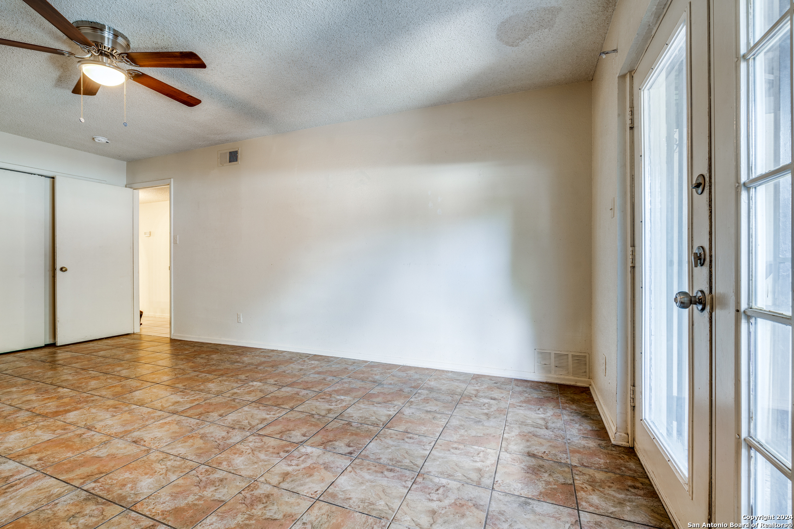 8915 Datapoint Dr 40 A , San Antonio, TX, 78229-2554 | 1811025 | Realty Texas LLC