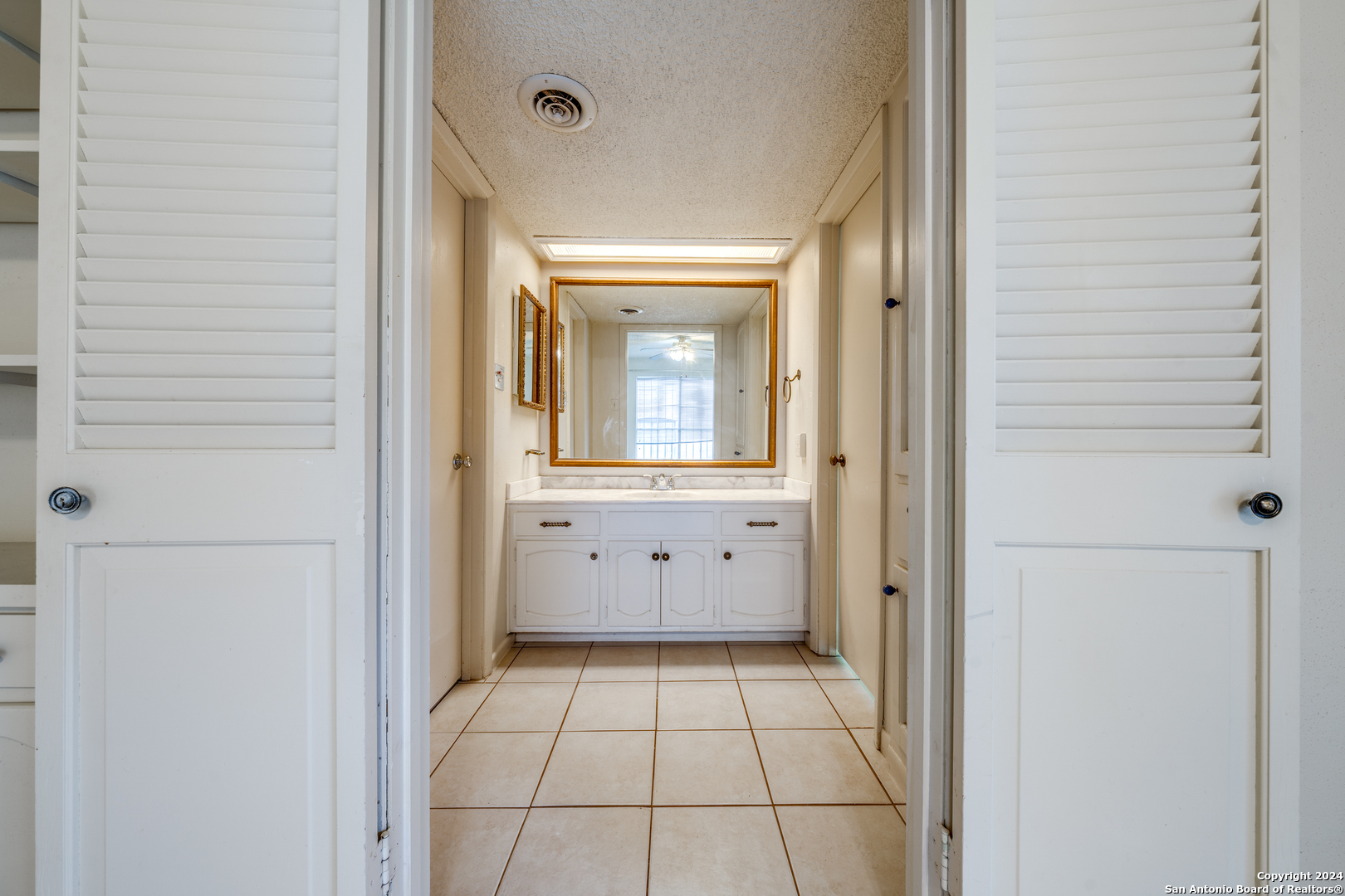 8915 Datapoint Dr 40 A , San Antonio, TX, 78229-2554 | 1811025 | Realty Texas LLC