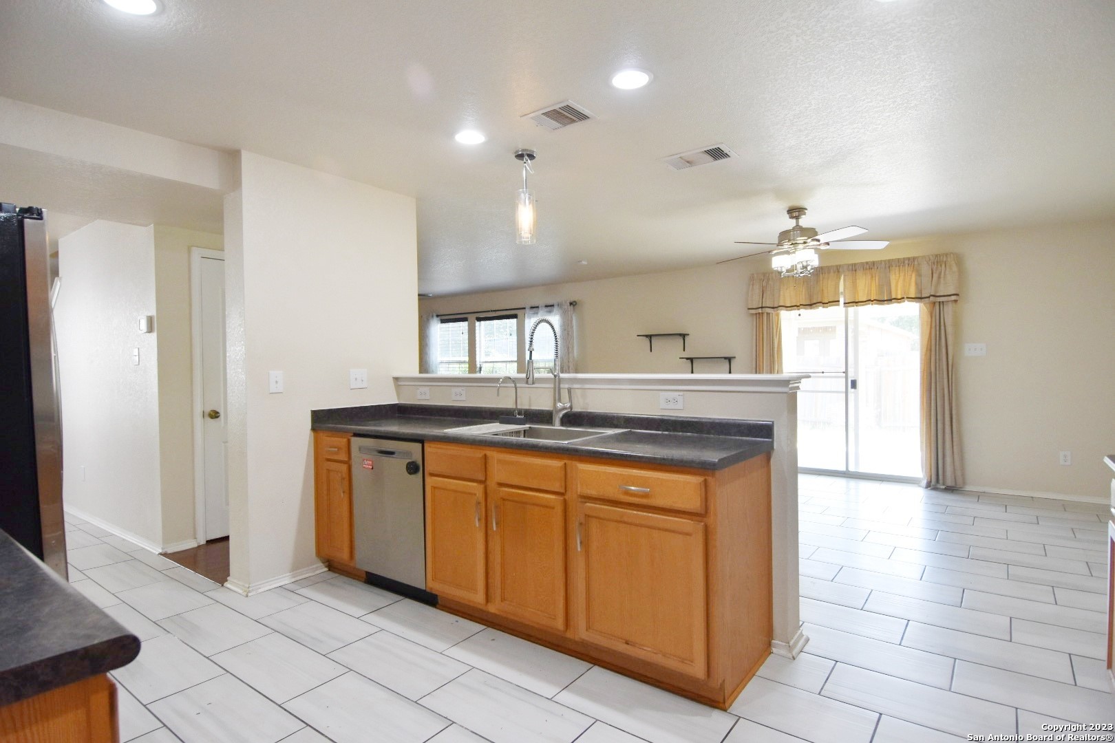 7614 Braes Stage , San Antonio, TX, 78254-6071 | 1813233 | Realty Texas LLC