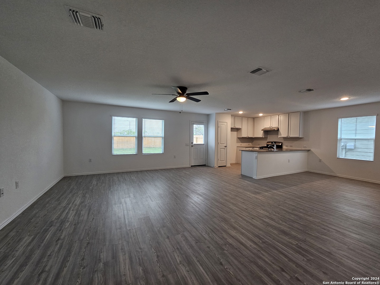 10619 Nye Pass , San Antonio, TX, 78224 | 1813508 | Realty Texas LLC