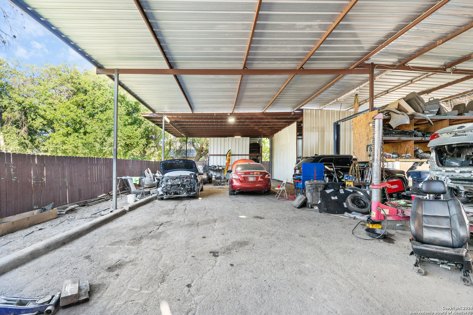 5119 W Commerce St , San Antonio, TX, 78237 | 1813370 | Realty Texas LLC