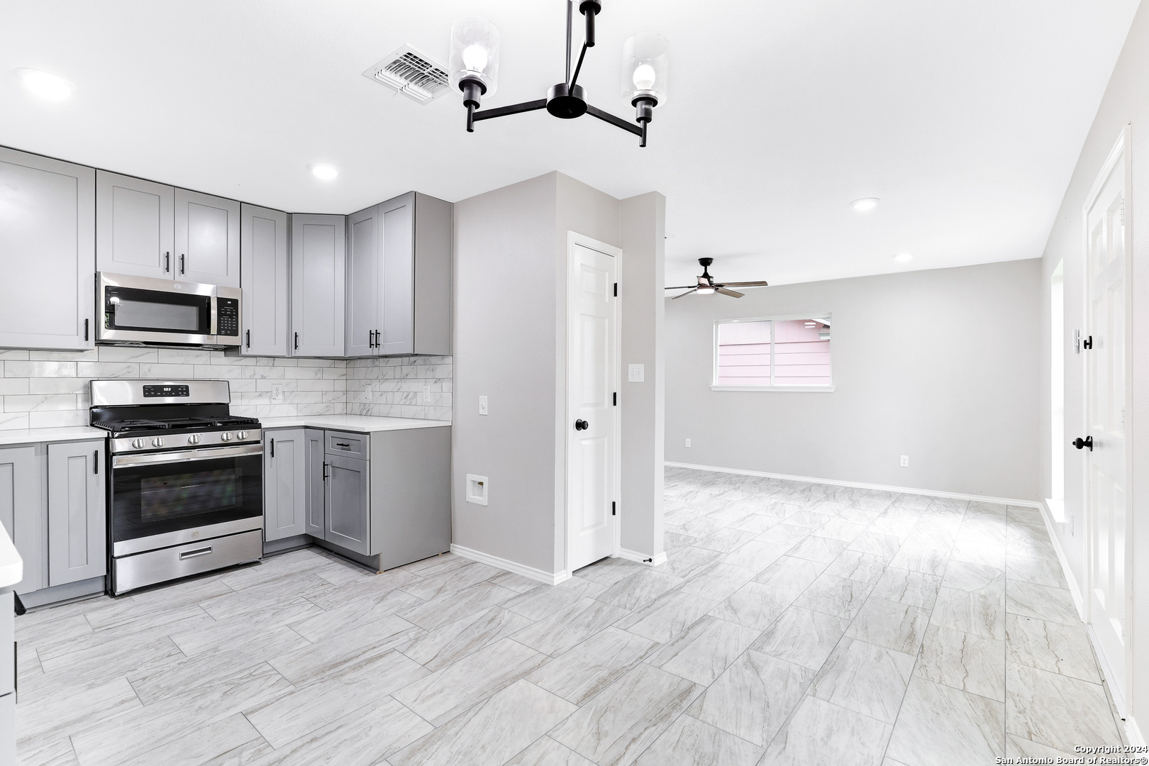 9138 Lytle , San Antonio, TX, 78224-2250 | 1813925 | Realty Texas LLC