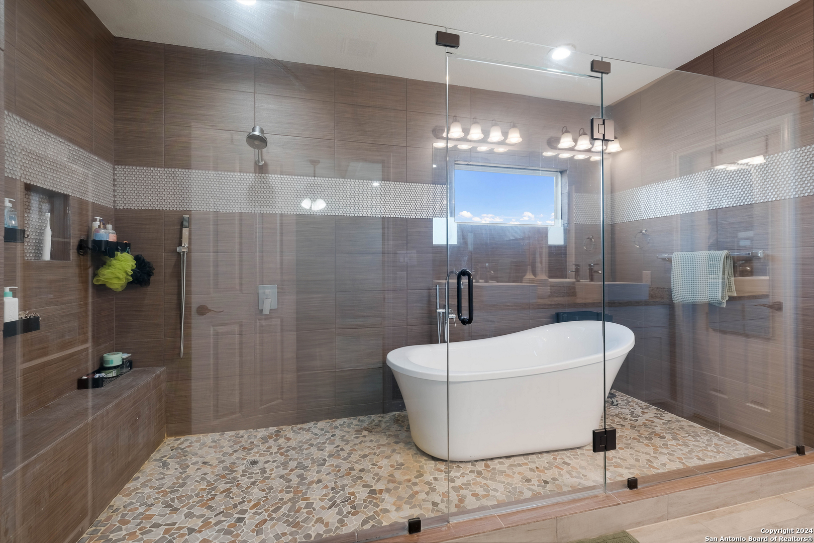 1025 Alta Vista Ln , Canyon Lake, TX, 78133-2824 | 1815094 | Realty Texas LLC
