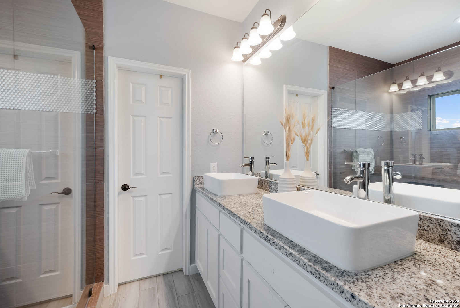 1025 Alta Vista Ln , Canyon Lake, TX, 78133-2824 | 1815094 | Realty Texas LLC
