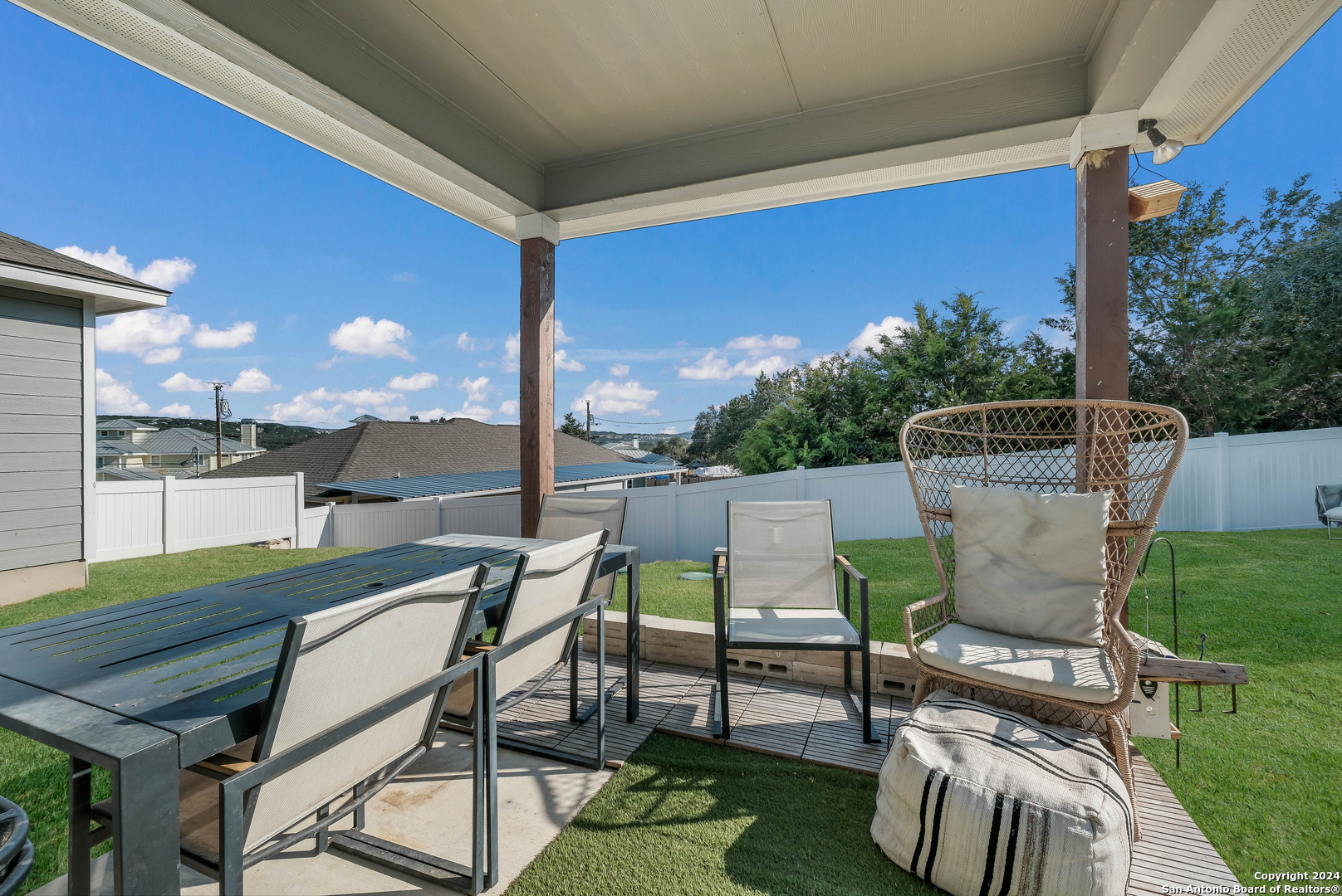 1025 Alta Vista Ln , Canyon Lake, TX, 78133-2824 | 1815094 | Realty Texas LLC