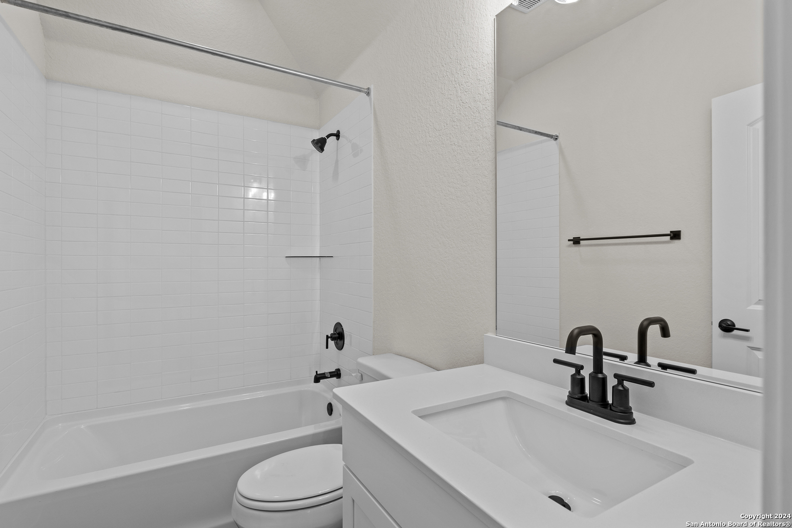 814 Pamplona Lane , New Braunfels, TX, 78132 | 1814933 | Realty Texas LLC