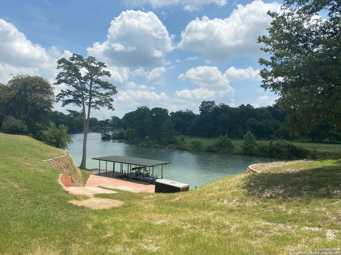 585 & 591 Vista Del Rio , New Braunfels, TX, 78130 | 1812674 | Realty Texas LLC