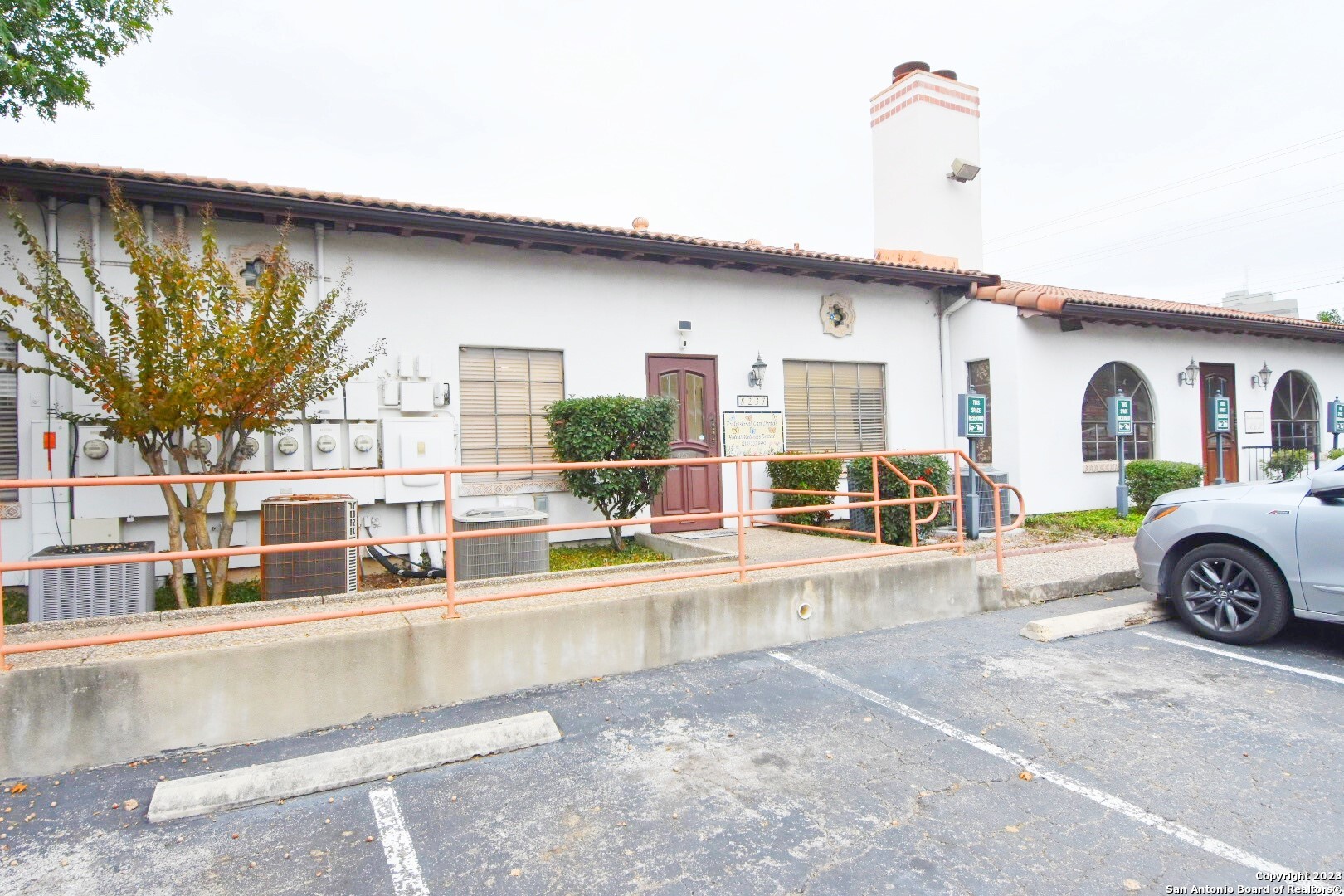 8237 Fredericksburg Road , San Antonio, TX, 78229 | 1817963 | Realty Texas LLC