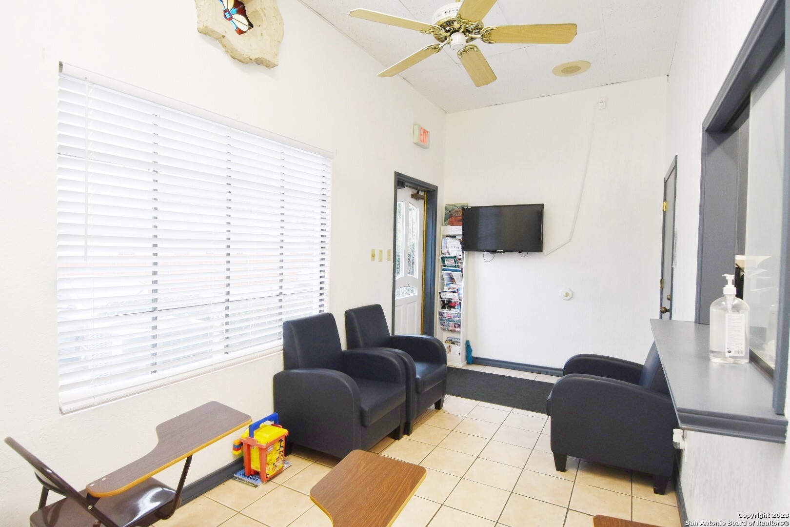 8237 Fredericksburg Road , San Antonio, TX, 78229 | 1817963 | Realty Texas LLC