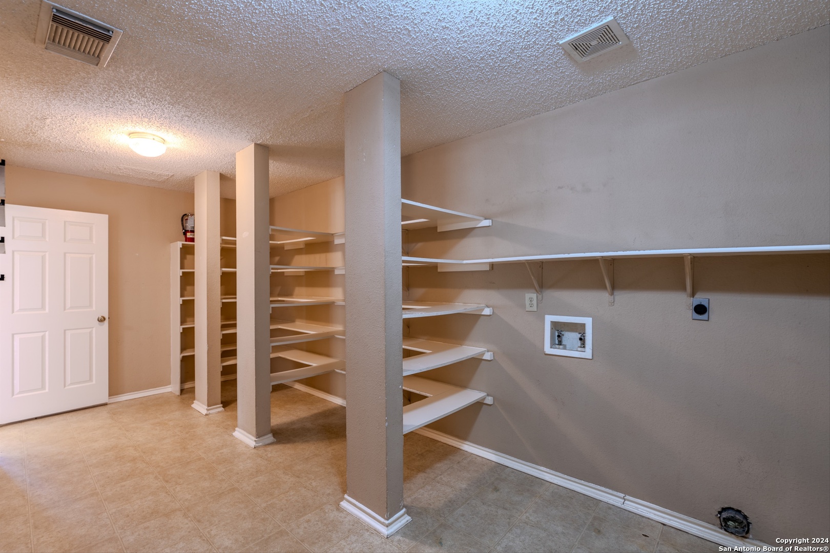 2859 Redland Trail , San Antonio, TX, 78259 | 1817669 | Realty Texas LLC