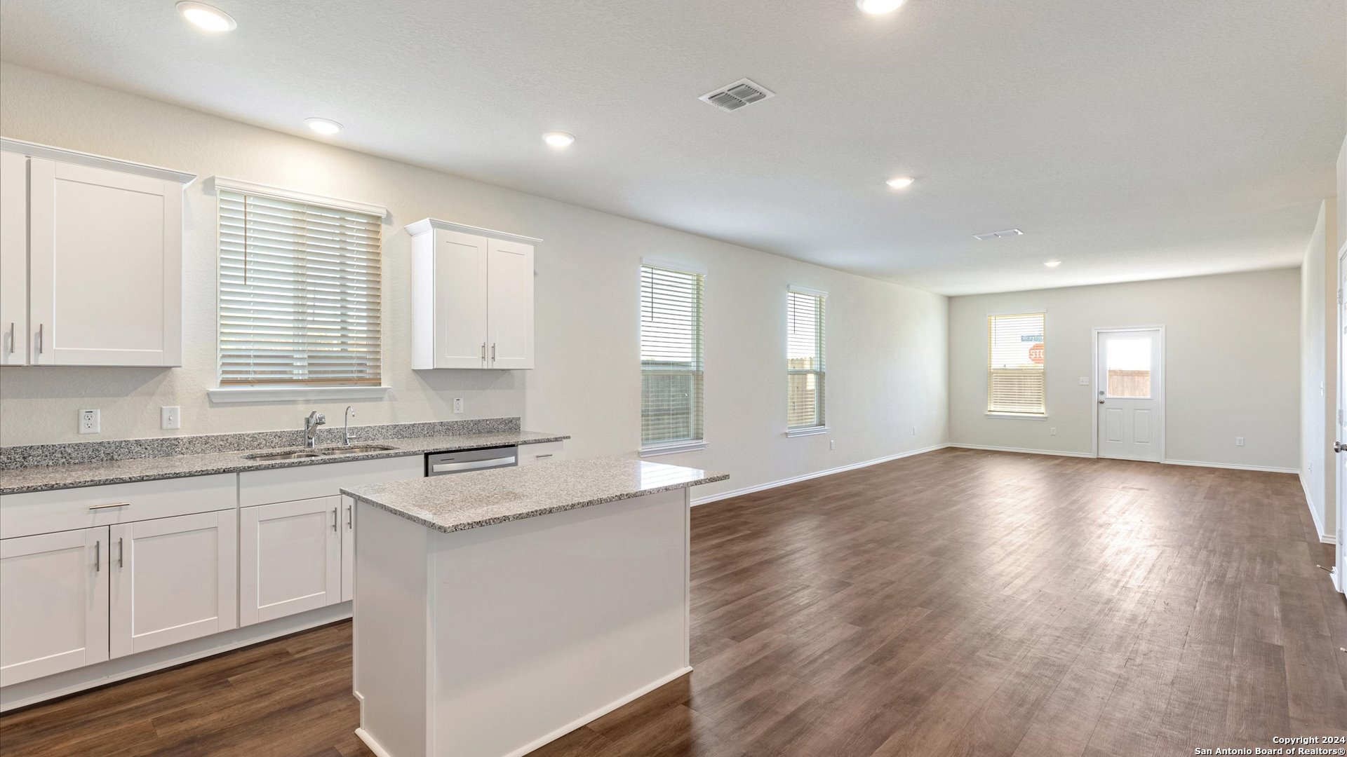 10130 Band Wagon , Converse, TX, 78109 | 1817895 | Realty Texas LLC