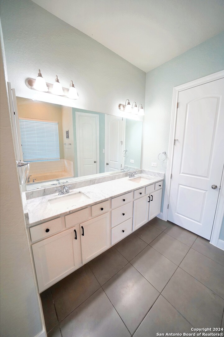 101 Alcantara , Boerne, TX, 78006 | 1819507 | Realty Texas LLC