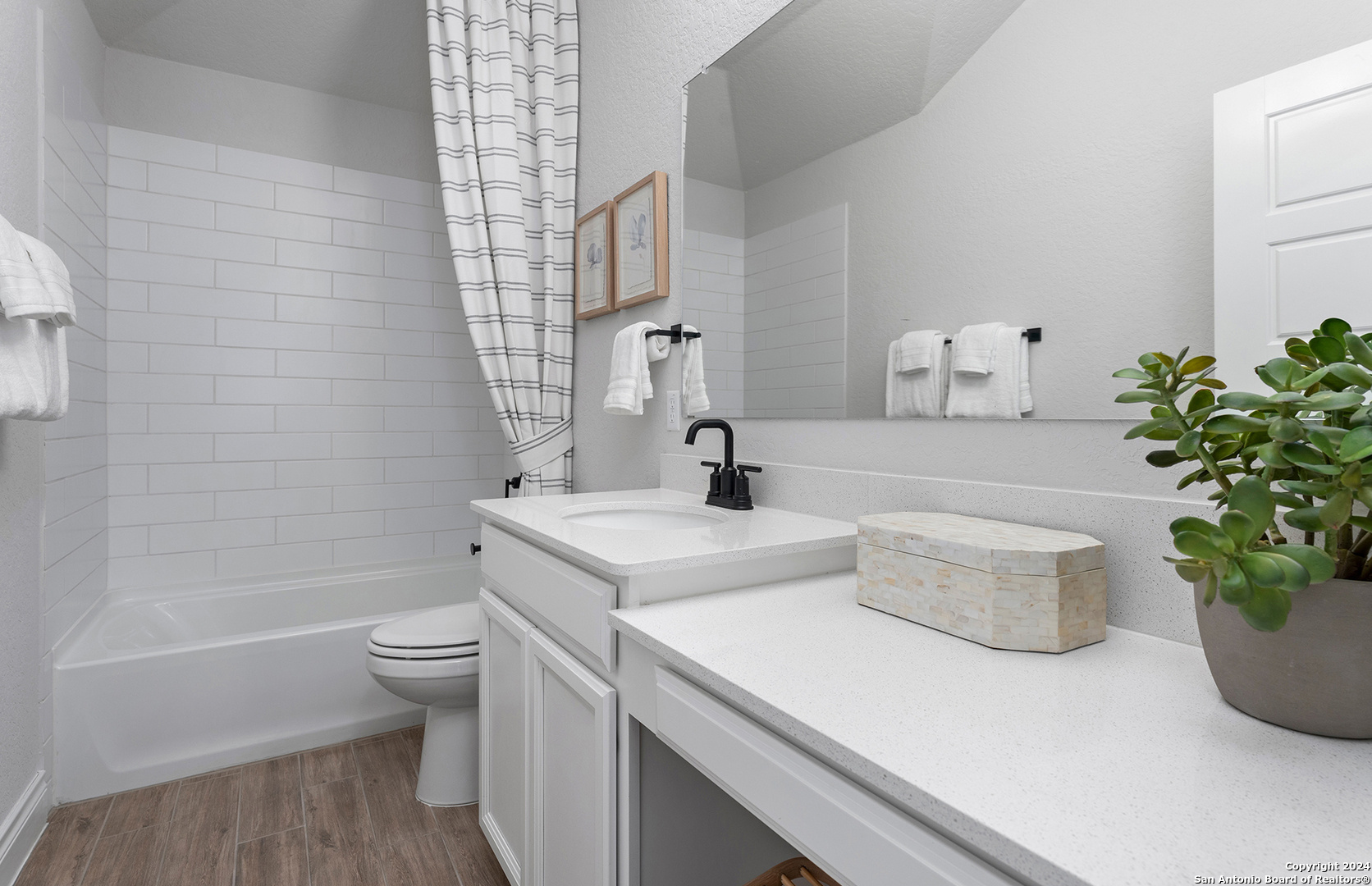 4002 Paddock Trail , Seguin, TX, 78155 | 1818834 | Realty Texas LLC