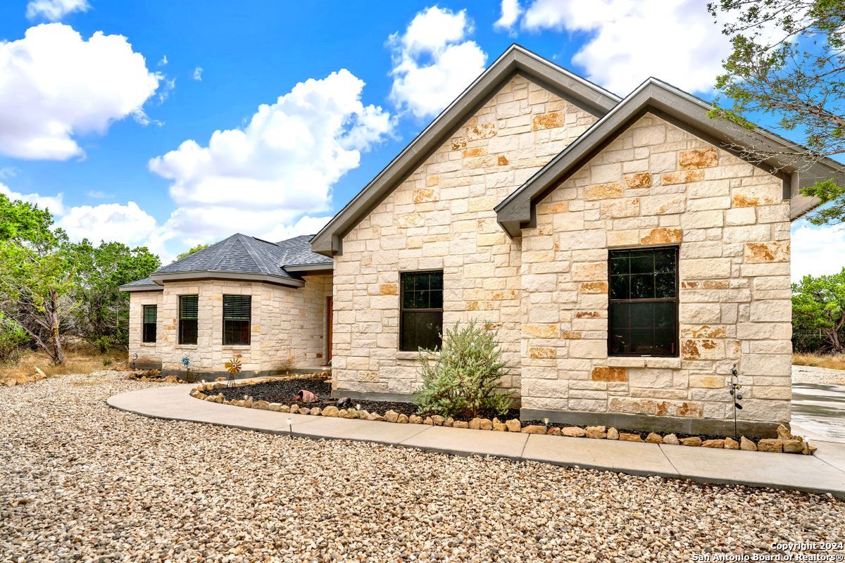115 Creek Drive , Bandera, TX, 78003 | 1818667 | Realty Texas LLC