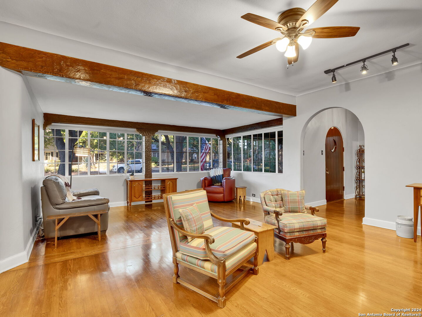 2170 W Kings Hwy , San Antonio, TX, 78201-4801 | 1818803 | Realty Texas LLC