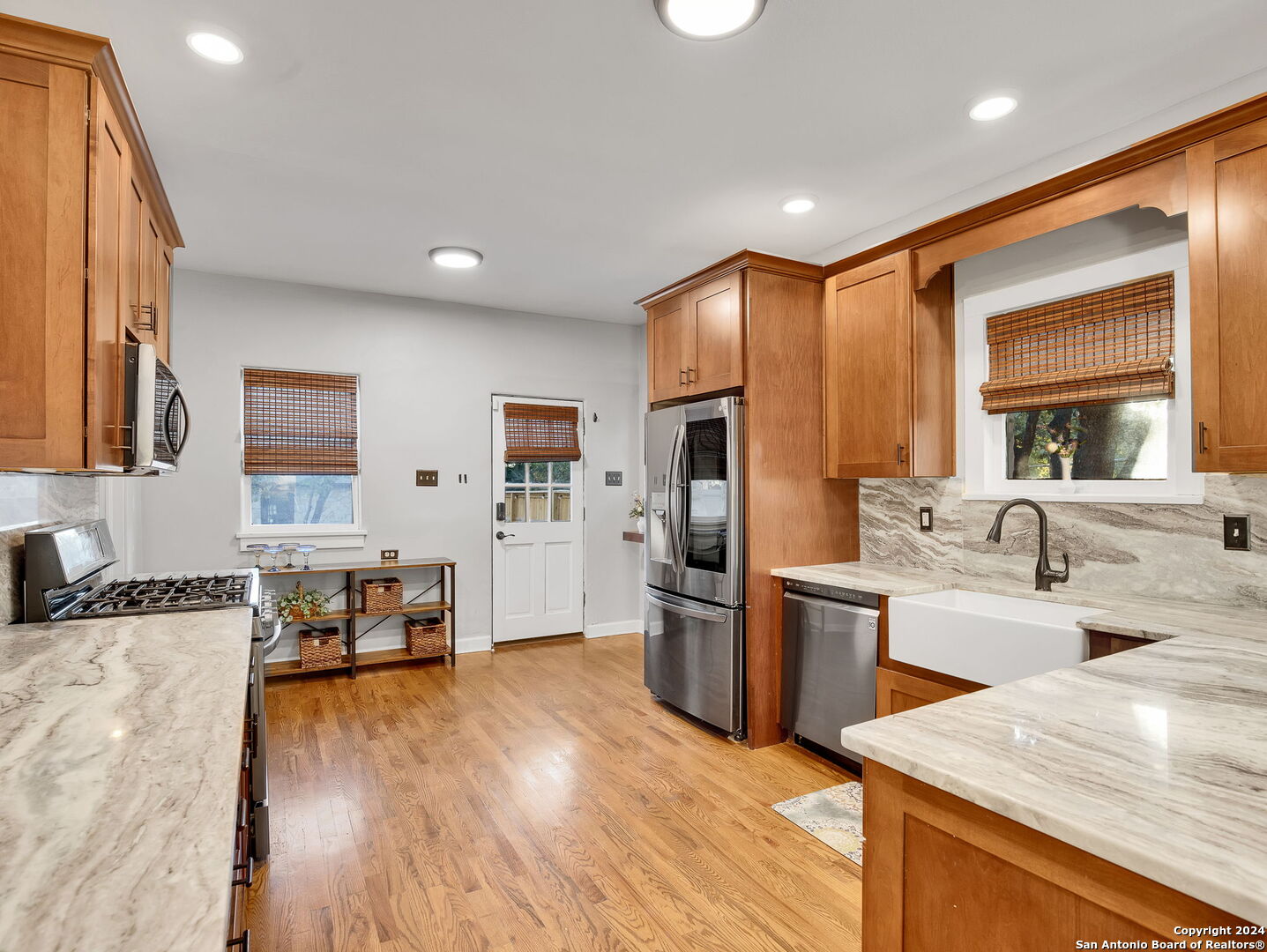 2170 W Kings Hwy , San Antonio, TX, 78201-4801 | 1818803 | Realty Texas LLC