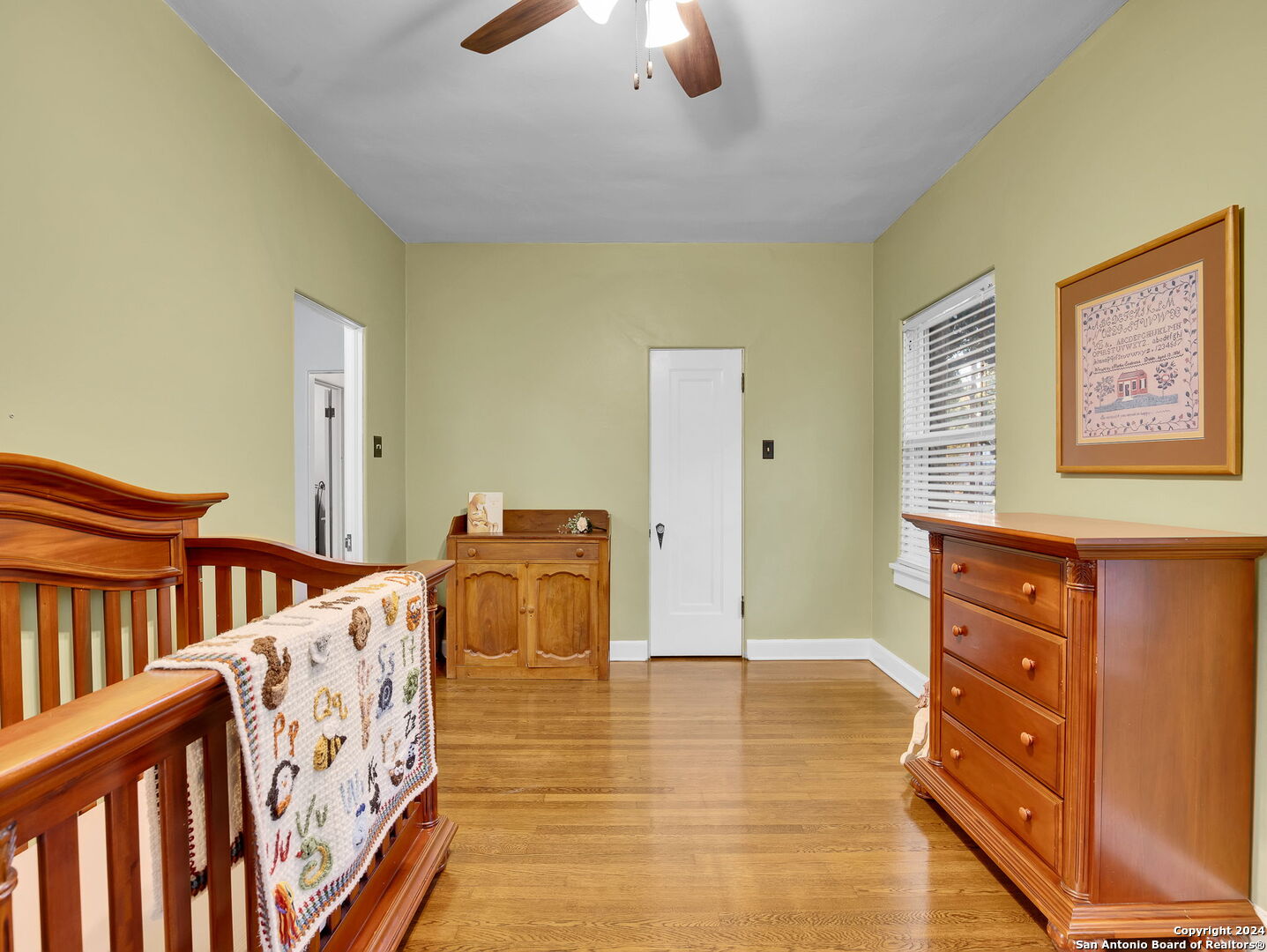 2170 W Kings Hwy , San Antonio, TX, 78201-4801 | 1818803 | Realty Texas LLC