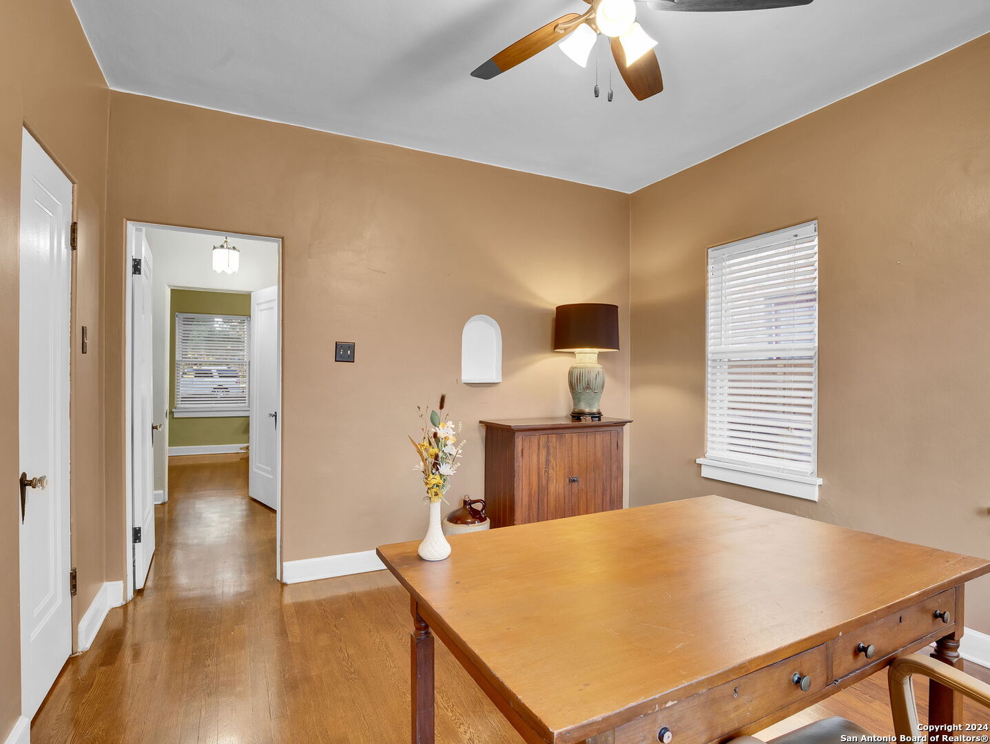 2170 W Kings Hwy , San Antonio, TX, 78201-4801 | 1818803 | Realty Texas LLC