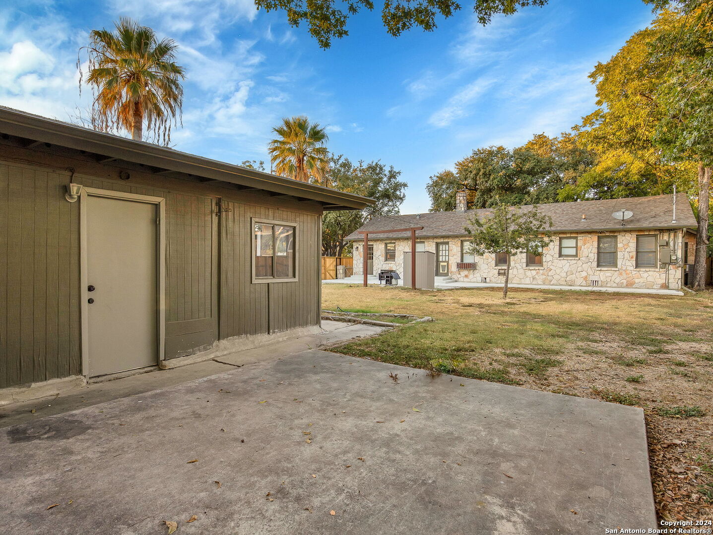 2170 W Kings Hwy , San Antonio, TX, 78201-4801 | 1818803 | Realty Texas LLC