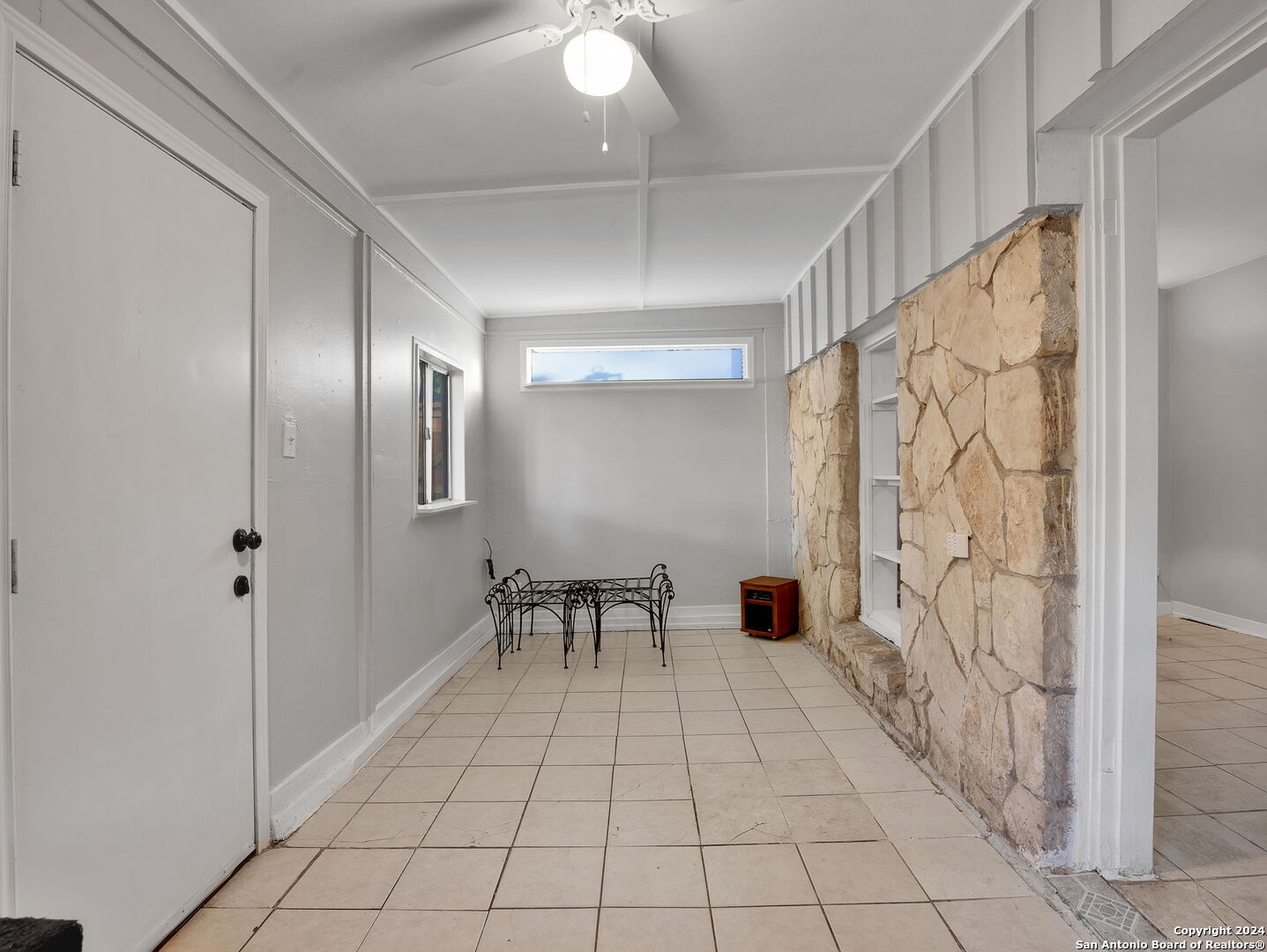 2170 W Kings Hwy , San Antonio, TX, 78201-4801 | 1818803 | Realty Texas LLC
