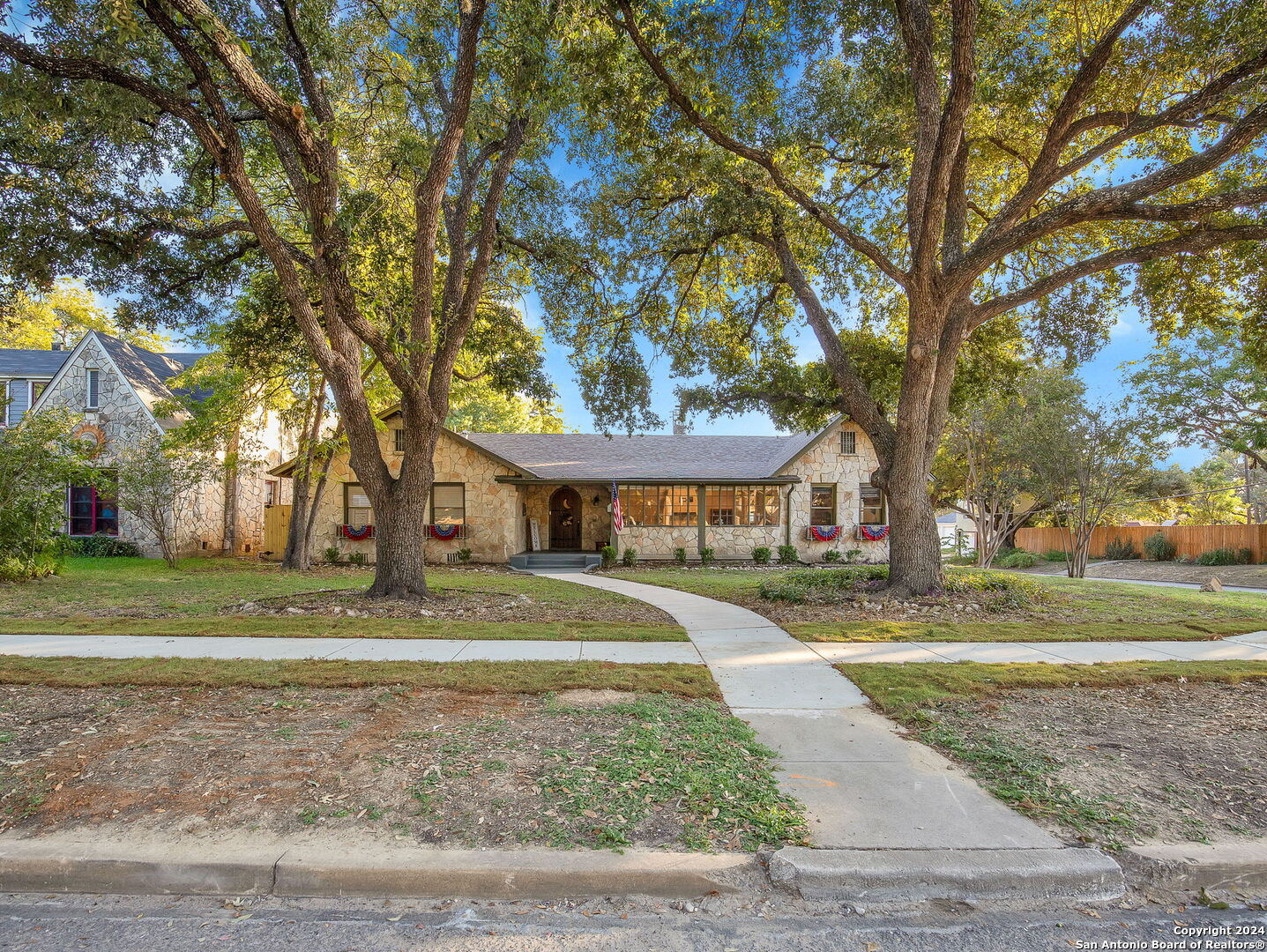 2170 W Kings Hwy , San Antonio, TX, 78201-4801 | 1818803 | Realty Texas LLC