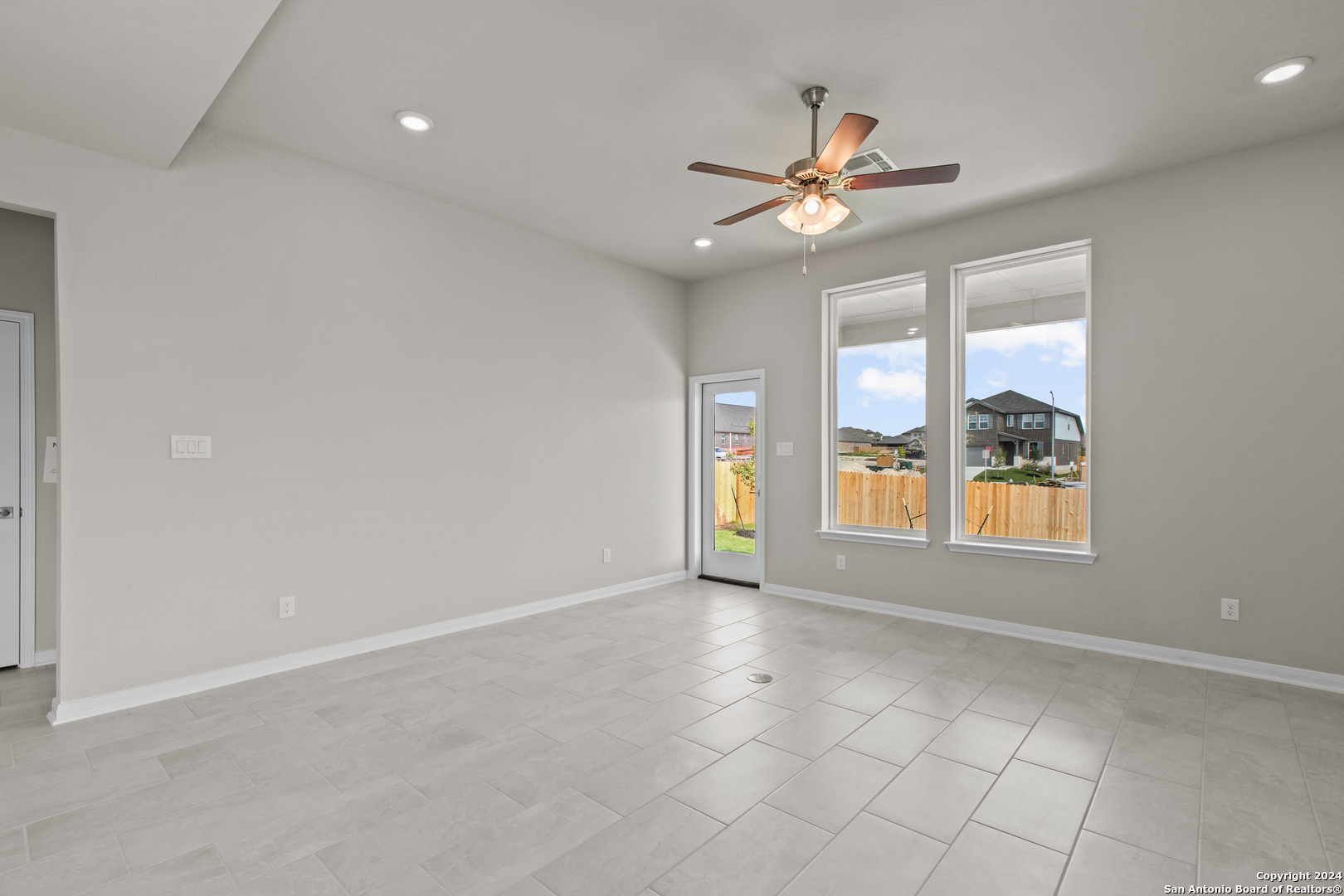 10528 Bricewood Park , Helotes, TX, 78023 | 1818303 | Realty Texas LLC