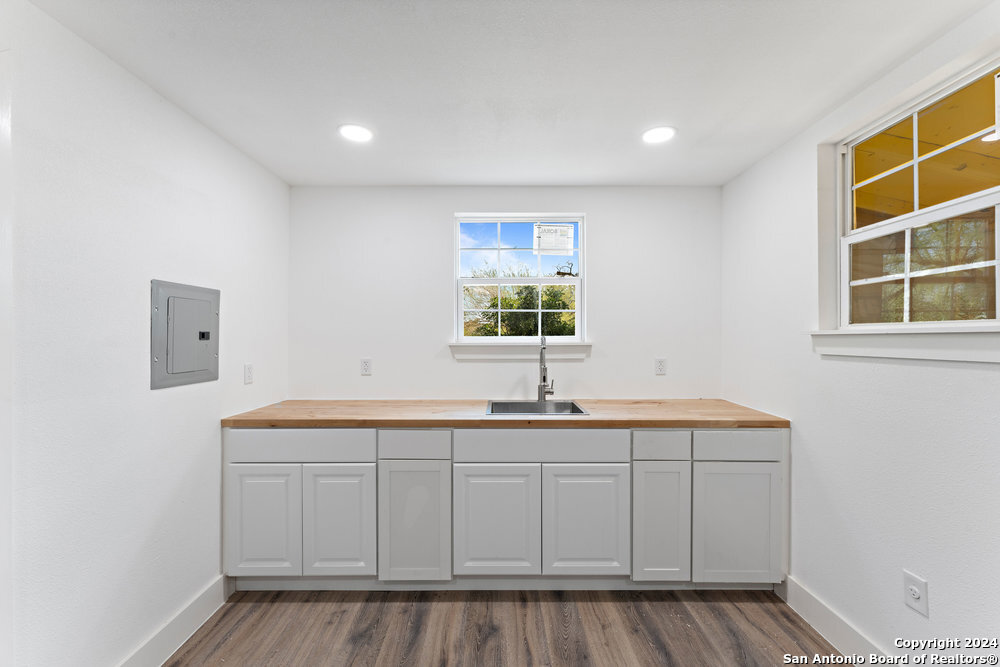 214 E Hart Ave , San Antonio, TX, 78214-1534 | 1821672 | Realty Texas LLC