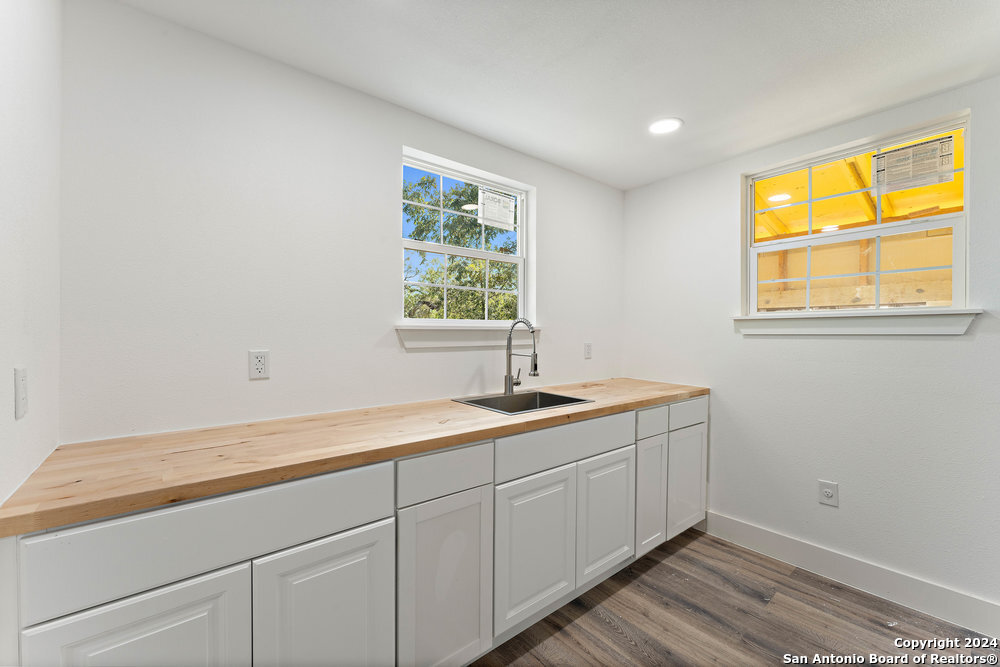 214 E Hart Ave , San Antonio, TX, 78214-1534 | 1821672 | Realty Texas LLC