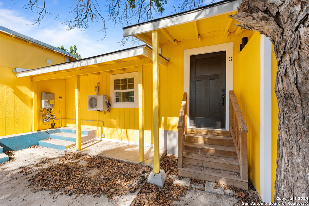 214 E Hart Ave , San Antonio, TX, 78214-1534 | 1821672 | Realty Texas LLC