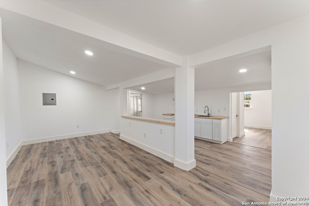 214 E Hart Ave , San Antonio, TX, 78214-1534 | 1821672 | Realty Texas LLC